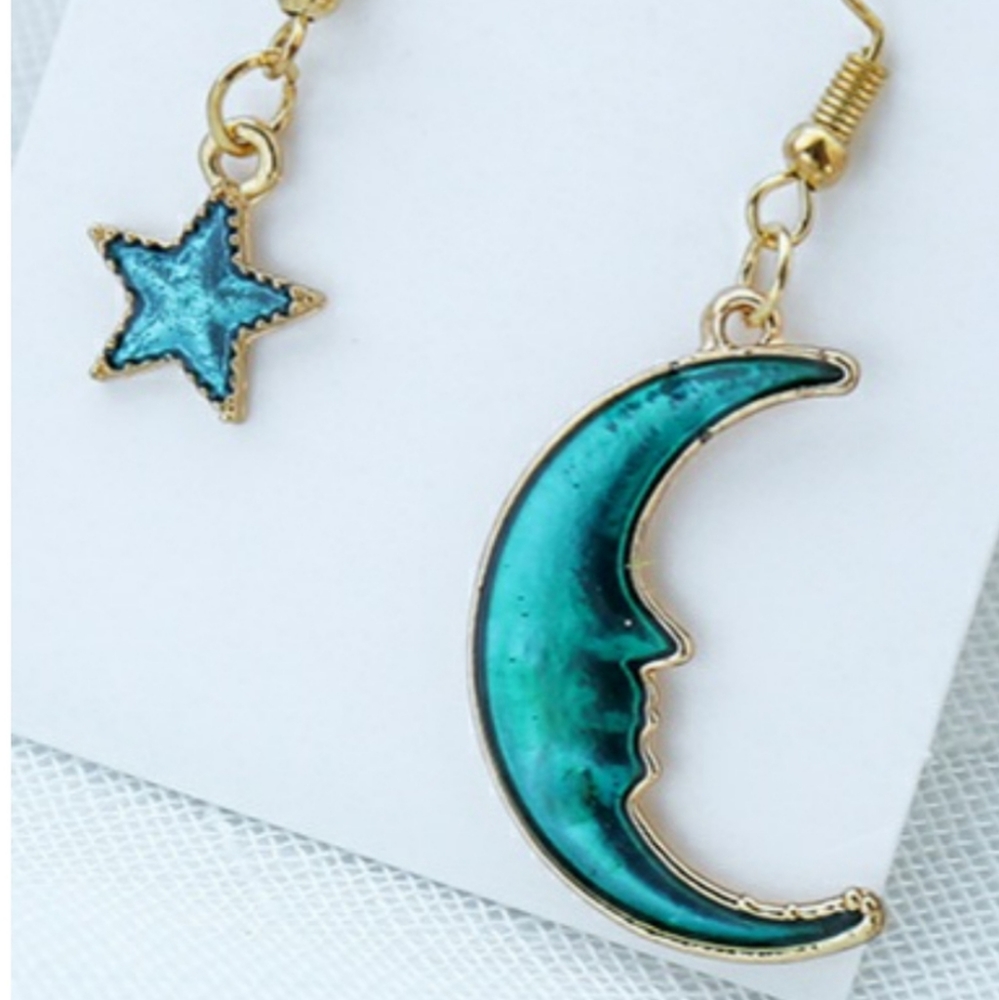 Crescent Moon and Star Earrings - Picture 2 of 2